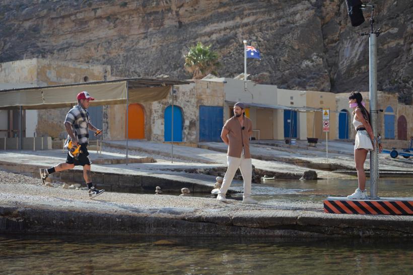 Concurenții de la Power Couple România joacă în cel mai incitant film de acțiune. Dani Oțil: „În seara aceasta, îl căutăm pe James Bond!” 18886526