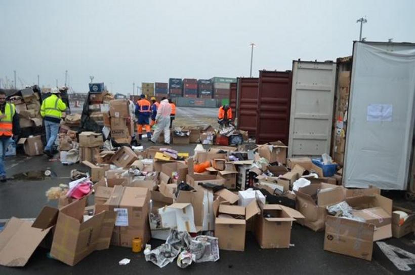 Peste 110 tone de deşeuri au fost oprite la intrarea în ţară în ultima săptămână