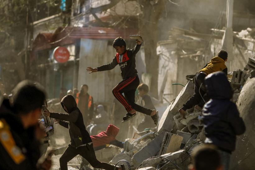 Armata israeliană a propus un plan de "evacuare" a civililor din Fâșia Gaza, pentru a invada Rafah 18886421