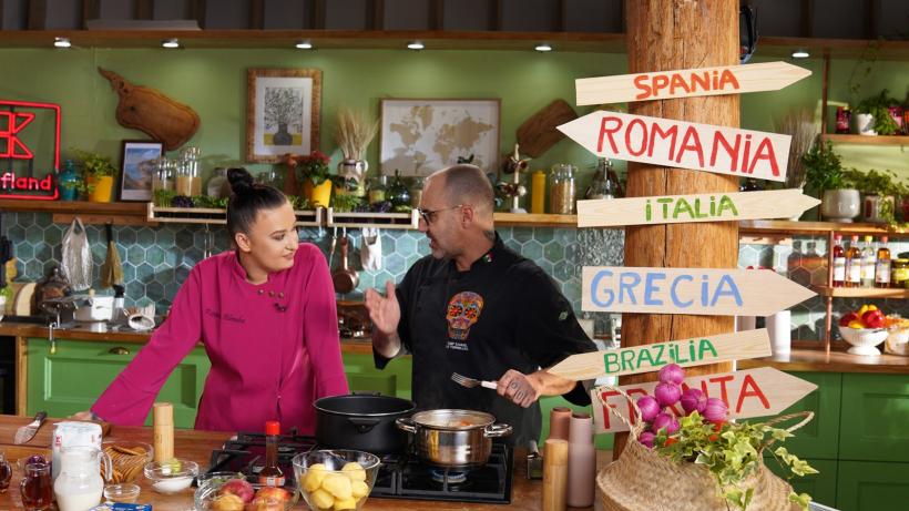 Chef Roxana Blenche și Chef Samuel Le Torriellec sunt gazdele noului sezon Hello Chef, ce va avea premiera sâmbătă, de la 14.30, la Antena 1 18886709