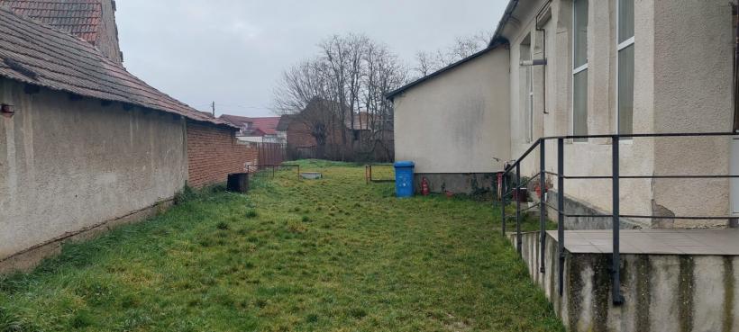 Nicolae Furdui Iancu a inaugurat Școala Primară și Grădinița din satul Balomiru de Câmp, renovate de Asociația BookLand 18886695