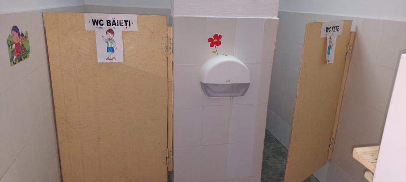 Nicolae Furdui Iancu a inaugurat Școala Primară și Grădinița din satul Balomiru de Câmp, renovate de Asociația BookLand 18886701