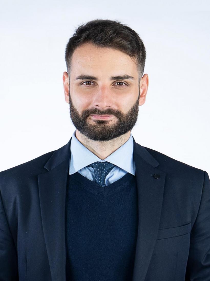 USR vrea ca ambasadorii și consulii să fie audiați în Parlament, înainte de a fi numiți. CES arată că procedura ar politiza diplomația 18886576