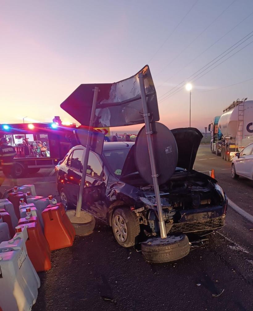 Trafic restricționat pe DN1, în Prahova, din cauza unui accident cu trei mașini 18886853