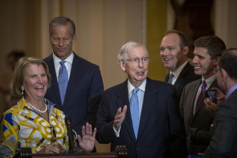 Mitch McConnell se retrage după un mandat record în fruntea republicanilor din Senatul SUA: Tatăl Timp rămâne neînvins 18887017