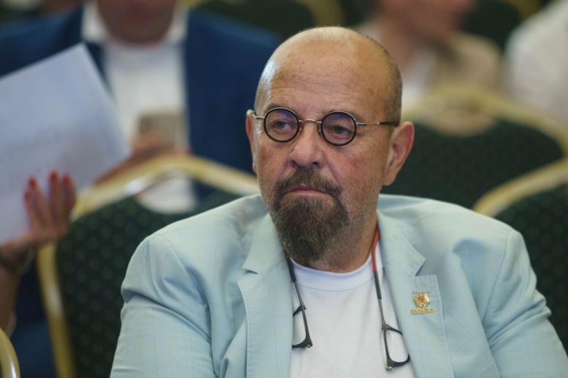 Debandadă și Dosariadă. ANI n-a găsit pisica, așa că îi arată lui Piedone ginerele 18886977