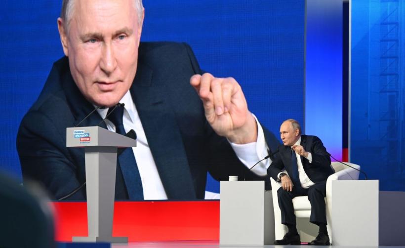 Putin reafirmă că Rusia nu intenţionează să desfăşoare arme nucleare spaţiale