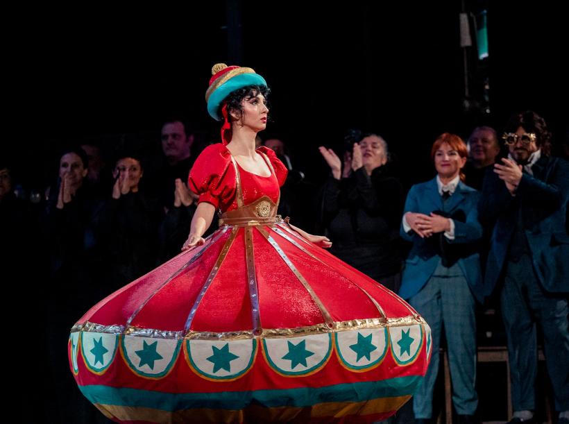 „Povestirile lui Hoffmann” - o fereastră către sufletul unui poet, înconjurat de întuneric și iluzii pierdute pe scena Operei Naționale București 18887672