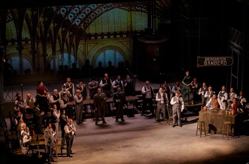 „Povestirile lui Hoffmann” - o fereastră către sufletul unui poet, înconjurat de întuneric și iluzii pierdute pe scena Operei Naționale București 18887674