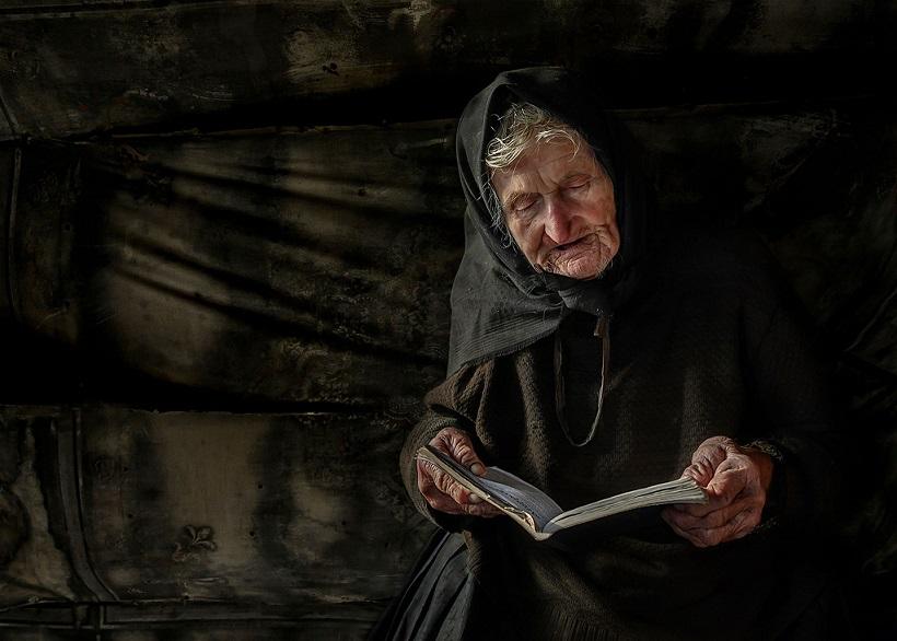 Expoziția „Tradiții și chipuri de femei în Maramureș‟, vernisată la Stockholm de Ziua Internaționala a Femeii 18887980