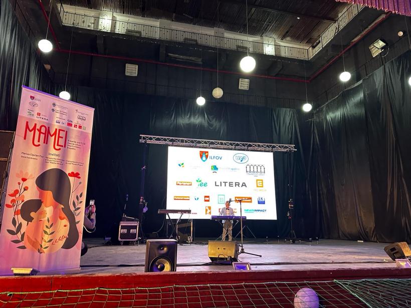 Spectacol de Ziua Femeii, la Casa de Cultură „Mihai Eminescu” din orașul Bragadiru 18888220