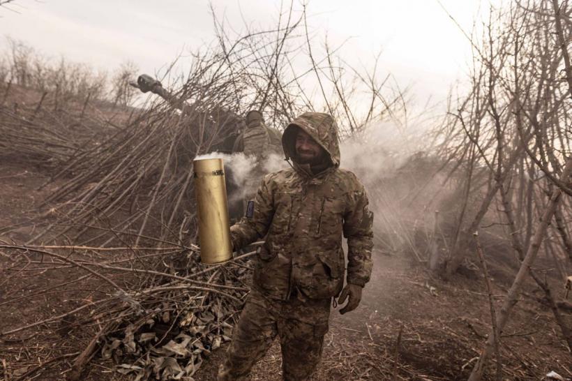 Europa trage tare pentru a produce muniția de care au nevoie ucrainenii. Din culisele efortului UE 
