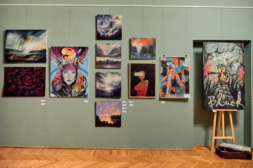 Călătorii interioare și exterioare și finalul unei expoziții colective, în martie în spațiile Celulei de Artă 18888576