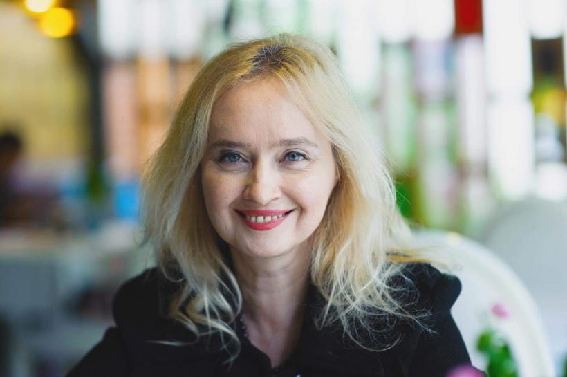 Lansarea volumului Voci digitale în pandemie, de Corina Ozon, la Muzeul Național al Literaturii Române 18888261