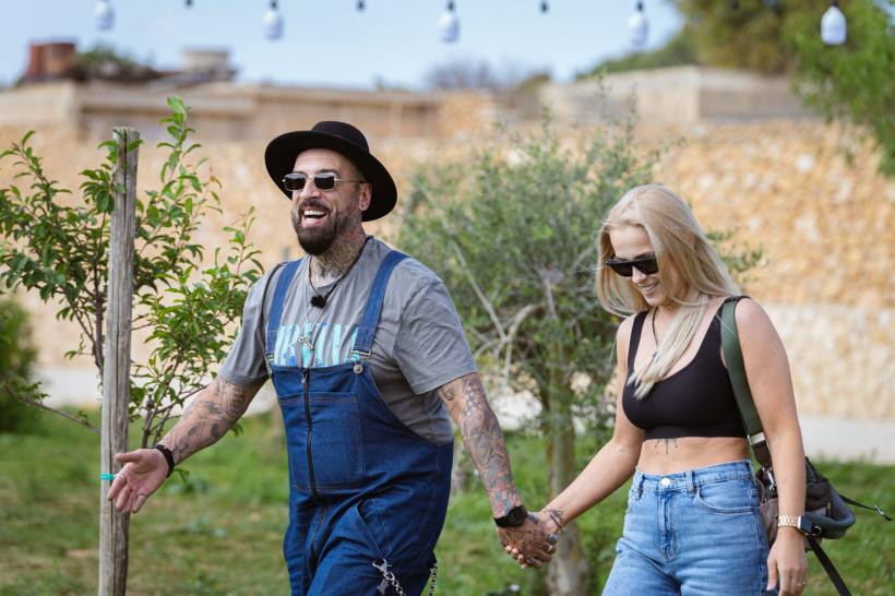 Surpriză de proporții pentru concurenții rămași în competiția Power Couple România:  se întorc cuplurile eliminate. Radu Siffredi: „Am împietrit când i-am văzut!” 18888972