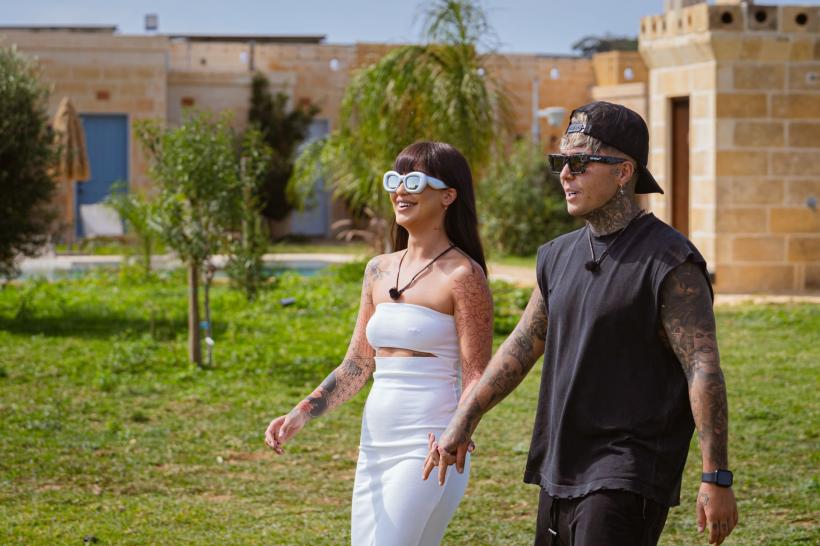 Surpriză de proporții pentru concurenții rămași în competiția Power Couple România:  se întorc cuplurile eliminate. Radu Siffredi: „Am împietrit când i-am văzut!” 18888975