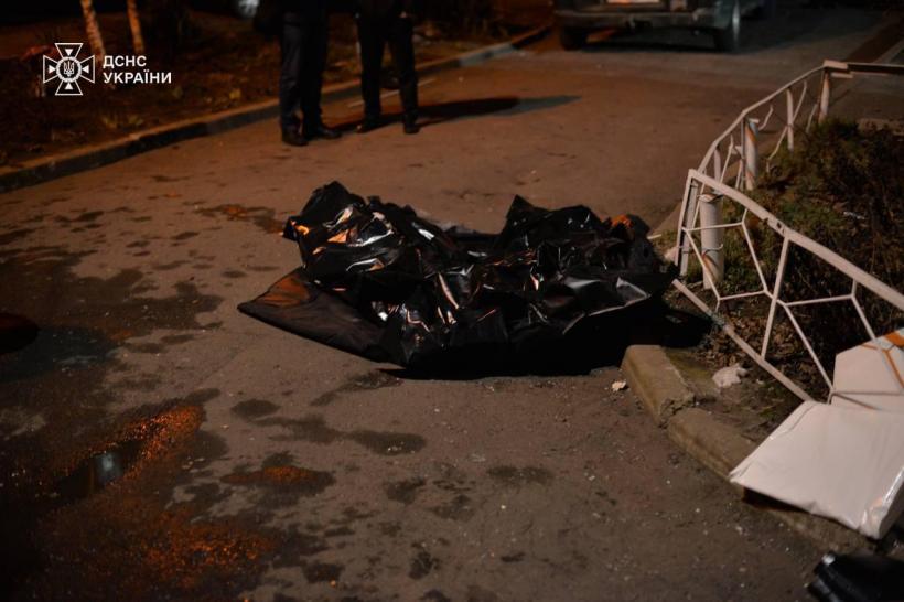 Zelenski prezintă bilanțul victimelor atacului din Kryvyi Rih: Trei morți și 38 de răniți, între care 9 copii 18889209