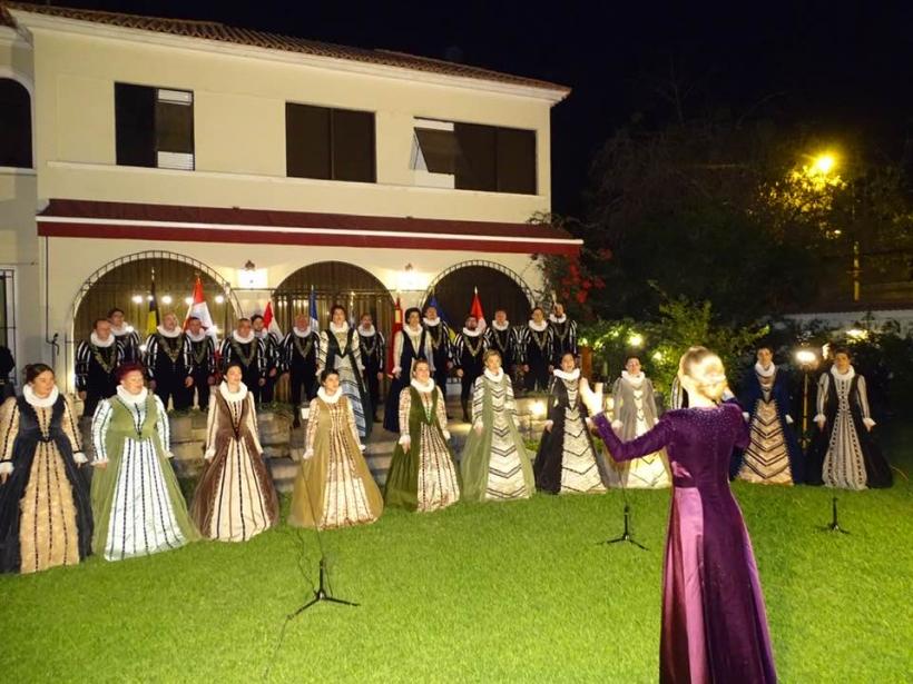 Corul Madrigal susține în premieră un turneu în Peru 18889469