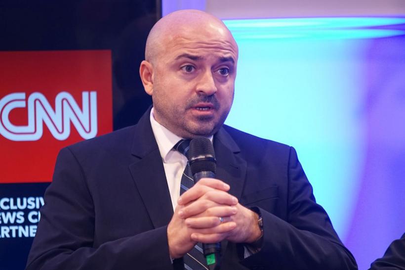 România va ajunge rapid la o treime din energie, produsă din vânt și soare. Autoritățile pregătesc schema de sprijin CfD 18889335