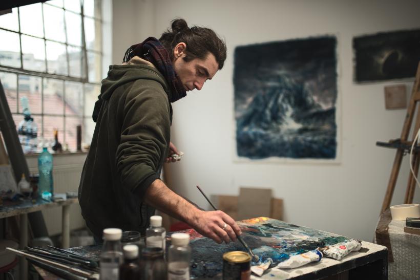 Expoziția itinerantă 'TOT CE AI VĂZUT SE VA ÎMPLINI' de Andrei Gamarț ajunge la Constanța 18889371