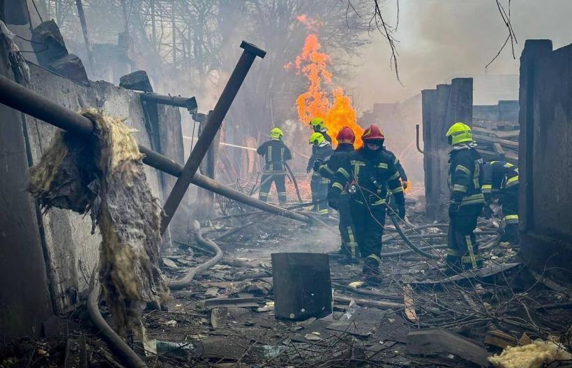 Rachetele rusești au ucis 20 de persoane în Odesa. Zelenski promite răzbunare 18889779