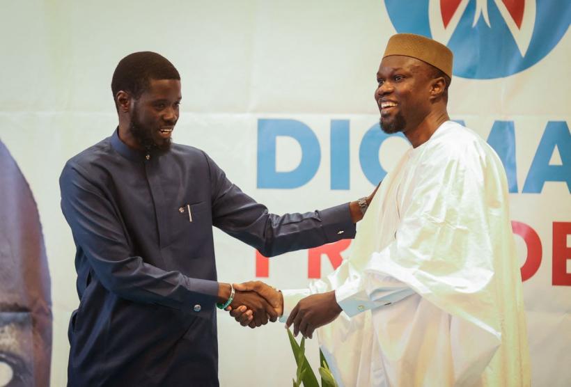 Eliberat din închisoare, candidatul opoziției la președinția Senegalului atrage sute de susținători 18889887