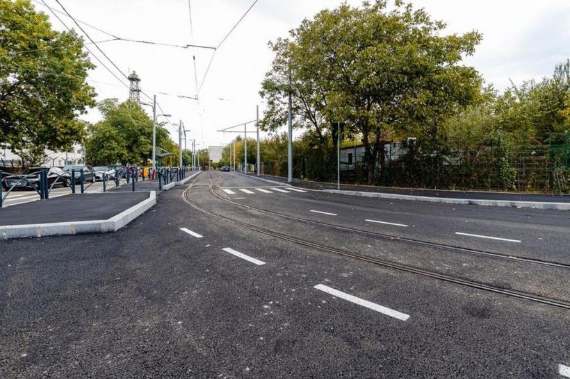 Cinci autobuze și o linie de noapte circulă în weekend pe linia de tramvai pe Bd. Autogării 18889965