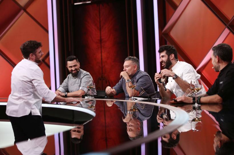 Chef Richard Abou Zaki a câștigat prima amuletă la Chefi la cuțite. „Va fi o bătălie crâncenă!”, a anunțat Chef Orlando, înaintea confruntării de diseară 18890333