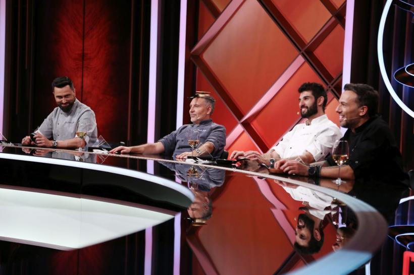 Chef Sautner a câștigat amuleta ieri seară, la Chefi la cuțite. Diseară, jurații sunt uluiți de surpriza culinară creată de o concurentă. Chef Ștefan: ”Nu am mai văzut așa ceva!” 18890466