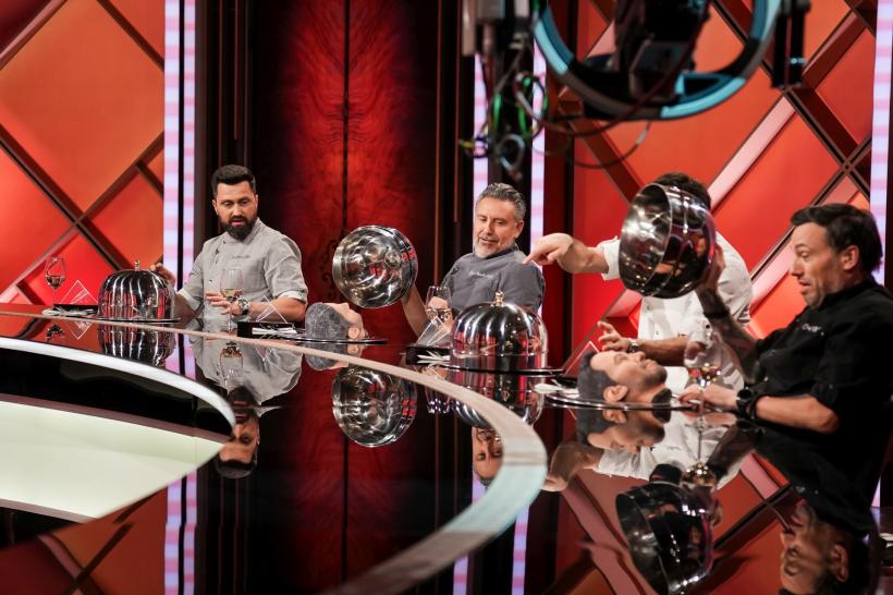 Chef Sautner a câștigat amuleta ieri seară, la Chefi la cuțite. Diseară, jurații sunt uluiți de surpriza culinară creată de o concurentă. Chef Ștefan: ”Nu am mai văzut așa ceva!” 18890474