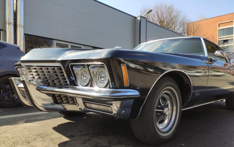 Bijuterie pe roți pe șoselele din România. Un Buick Riviera din 1972 a făcut senzație la Registrul Auto Român 18890756