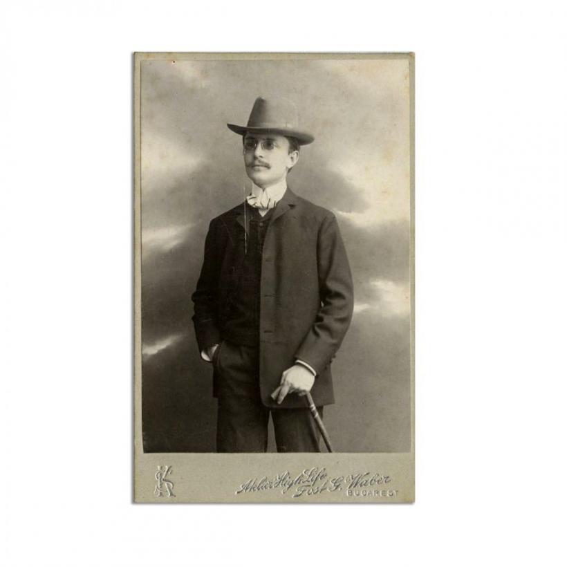 Macedonski și scrisorile în care-i implora regelui Carol I bani și sinecuri 18891204