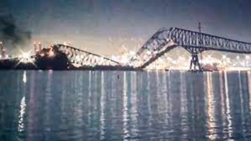 Imaginile dezastrului: Podul Francis Scott Key din Baltimore s-a prăbușit, după ce a fost lovit de o navă 