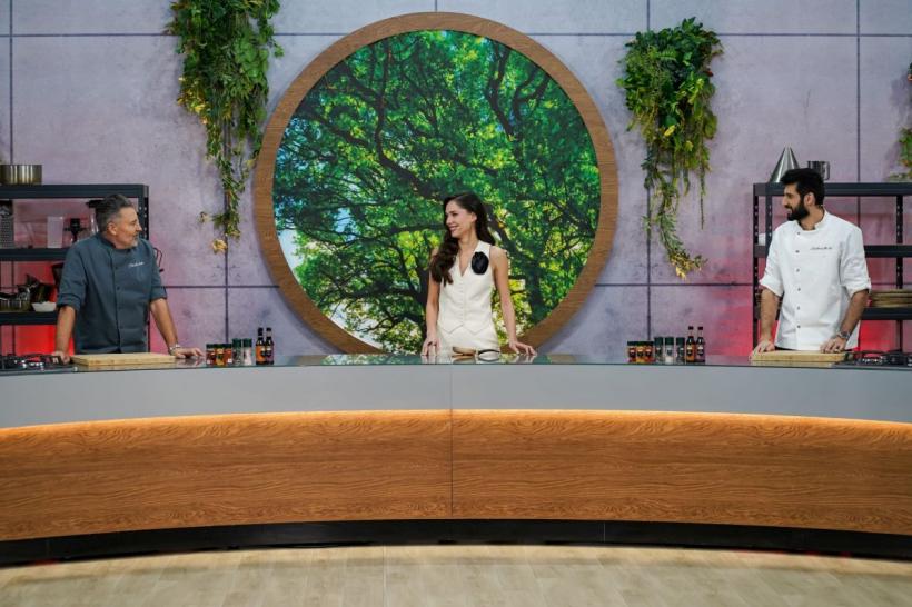 Jurații Chefi la cuțite sunt provocați să facă preparate cu un buget de 30 de lei, iar românul care a gătit în echipa celui mai bun Chef din Asia vine diseară la preselecții 18891490