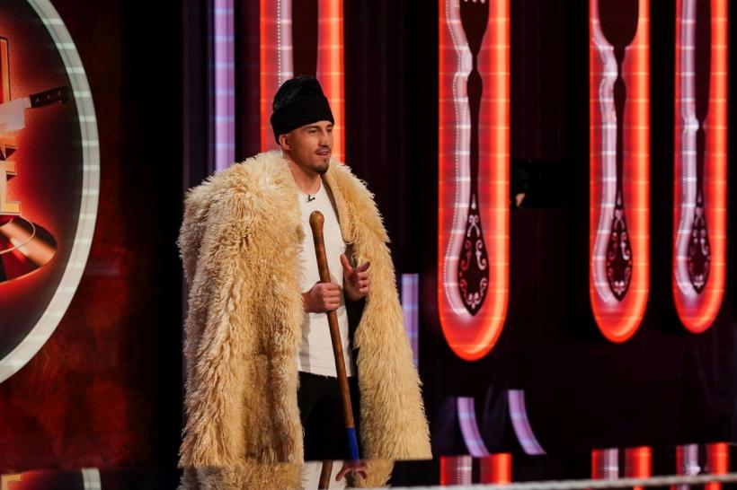 Jurații Chefi la cuțite sunt provocați să facă preparate cu un buget de 30 de lei, iar românul care a gătit în echipa celui mai bun Chef din Asia vine diseară la preselecții 18891497