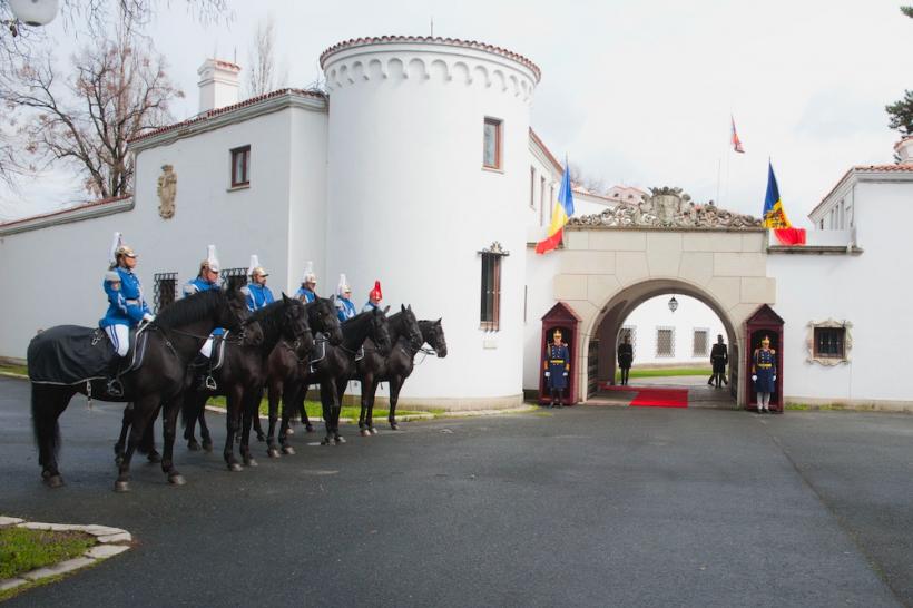 Premierul Republicii Moldova, primit de MS Margareta Custodele Coroanei la Palatul Elisabeta