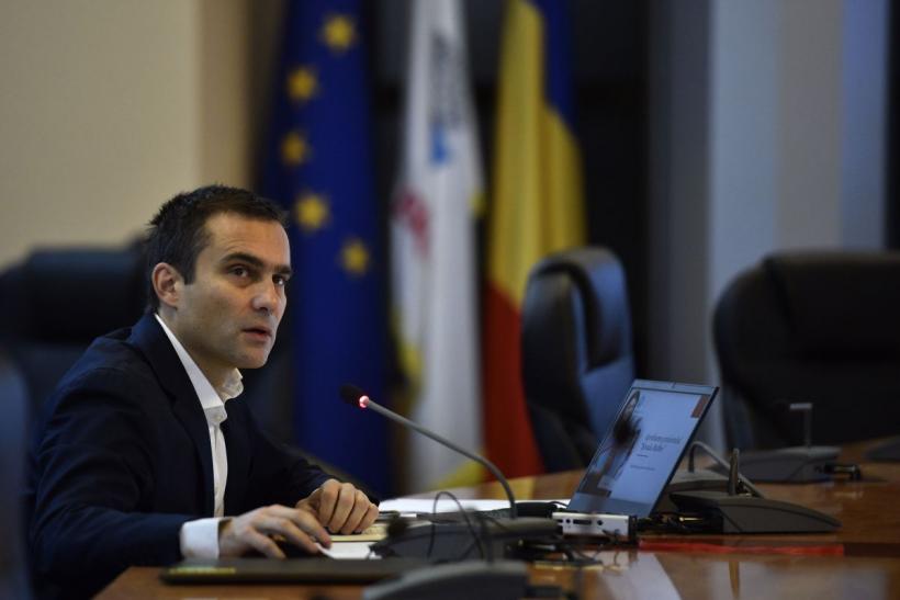 Când spargi 16 milioane €, vrei și calitate. „Să aibă 15 cm și să miroasă și ziua, și noaptea” 18891396