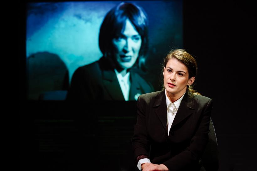 Spectacol CONTRACTE la Teatrul de Comedie 18891377