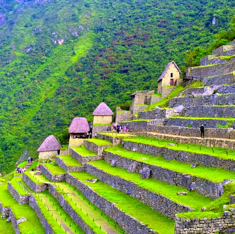Recital românesc de excepție în sanctuarul sacru al incașilor. Corul Madrigal a încântat Machu Picchu 18891682