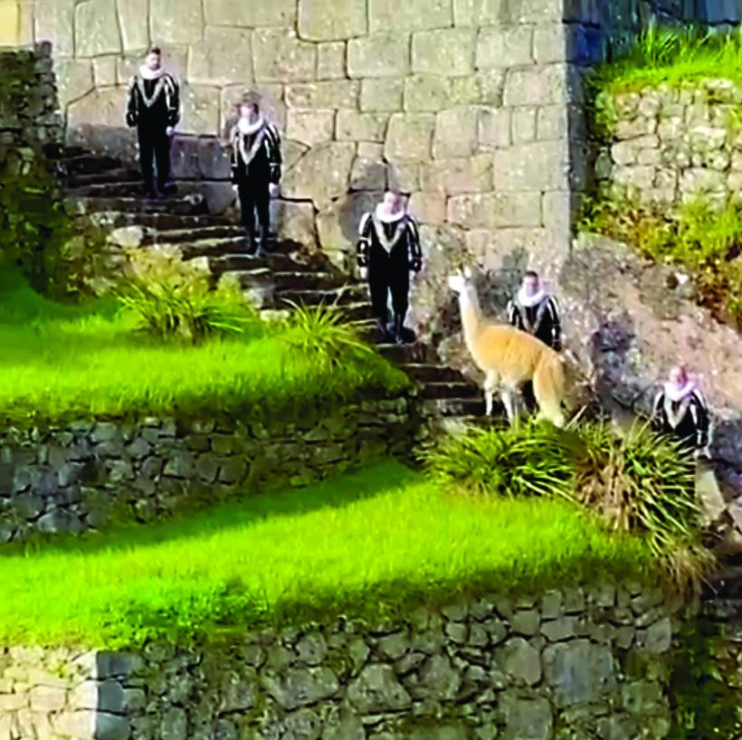 Recital românesc de excepție în sanctuarul sacru al incașilor. Corul Madrigal a încântat Machu Picchu 18891689