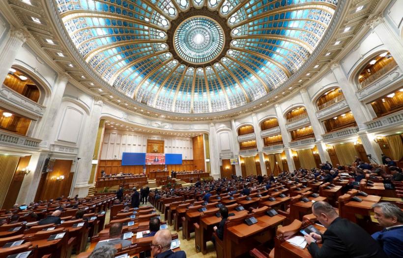 Parlamentul se reunește marți pentru a marca trecerea a 20 de ani de la aderarea României la NATO
