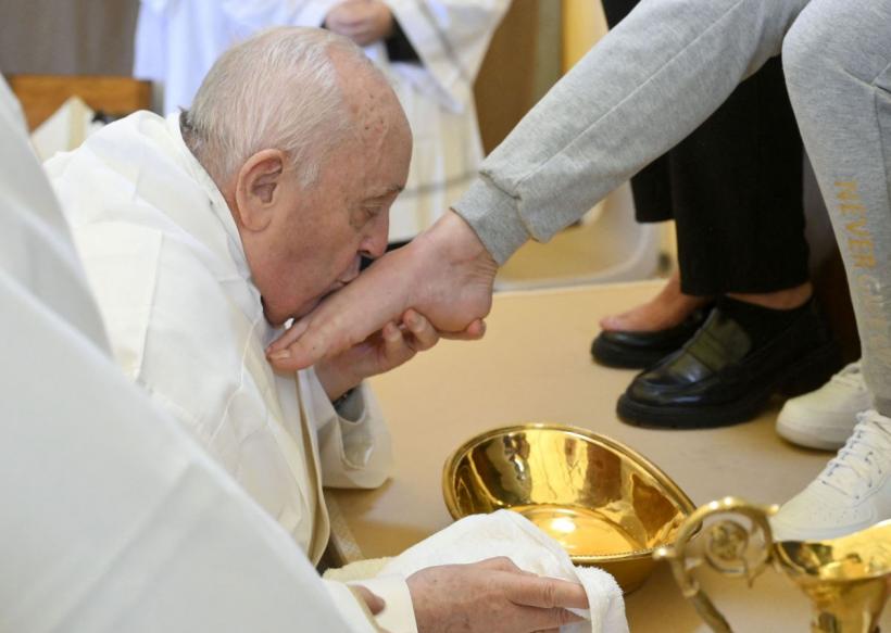 Paştele catolic 2024: tradiții, obiceiuri și binecuvântarea bucatelor pascale. Cele mai frumoase mesaje de Învierea Domnului