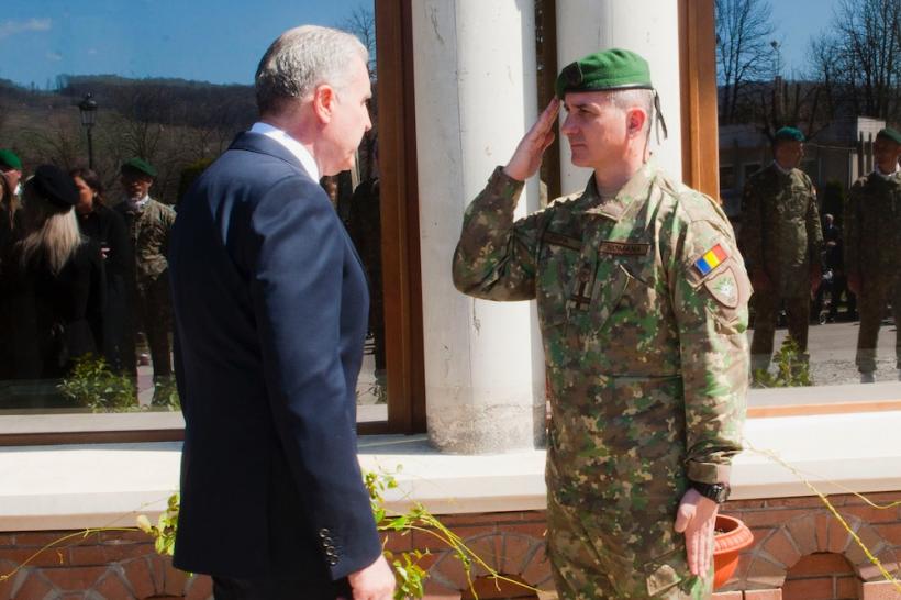 Principele Regent Nicolae, cel de-al doilea fiu al Regelui Ferdinand Întregitorul și al Reginei Maria, împreună cu soția sa Ioana, înmormântați la Curtea de Argeș, alături de Regele Carol al II-lea 18891947