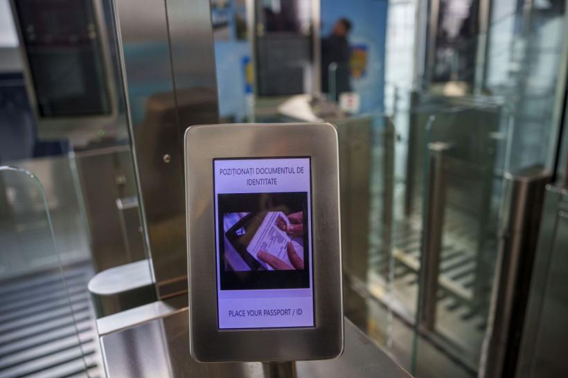 România şi Bulgaria au devenit, de astăzi, state membre ale spaţiului Air Schengen. Schimbări majore  la frontieră 18892056