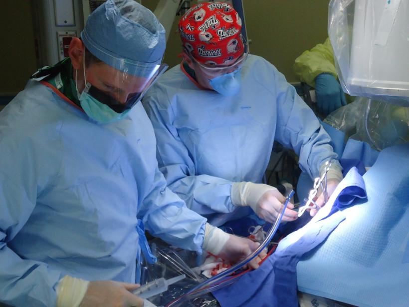 Prelevare de organe de la o pacientă în moarte cerebrală