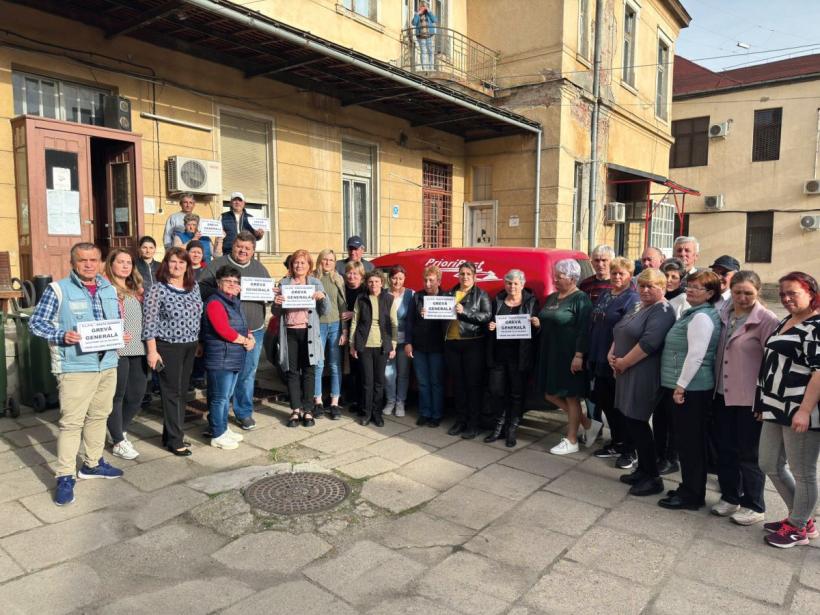 Condiții de muncă inimaginabile pentru secolul XXI. Poșta Română: fără WC-uri, fără apă și cu sedii în casele angajaților 18892309