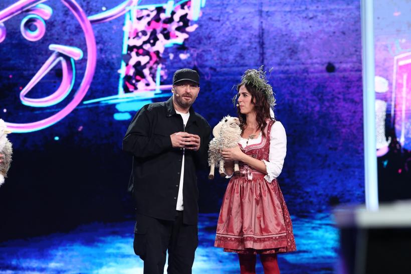 Ventrilocii Daniele și Naimana s-au calificat în finala sezonului 16 iUmor 18892373