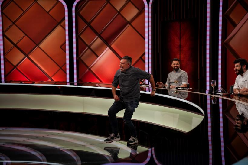 Chef Sautner a câștigat o nouă amuletă la Chefi la cuțite. Diseară, Aris și Alexia Eram vor să-i impresioneze pe jurați cu o rețetă din bucătăria franceză 18892591