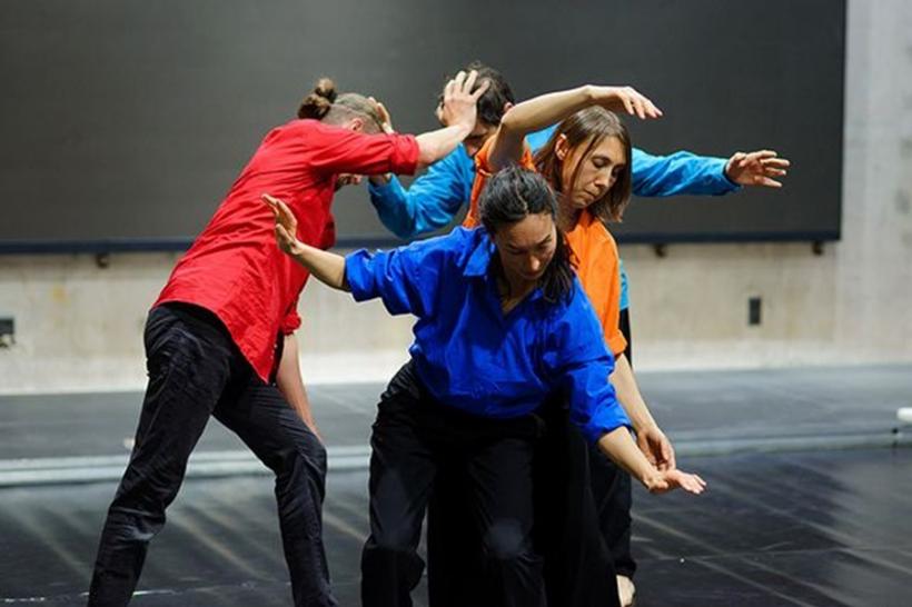 Dansul explorat ca limbaj artistic de sine stătător în proiectul de cercetare artistică No Reason To Dance?, cu artiști din România, Republica Moldova și Irlanda de Nord 18892652