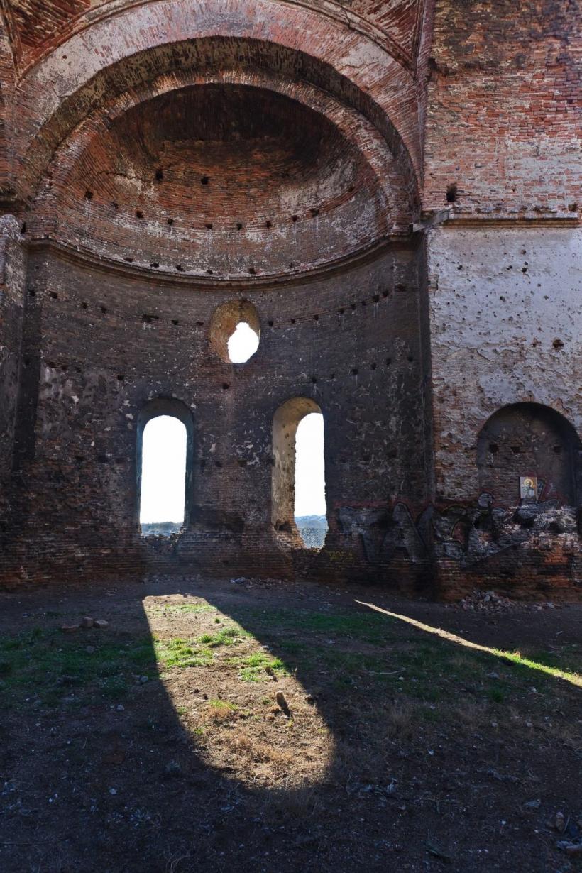 Minunatele istorii ale bisericilor și mănăstirilor Bucureștilor 18892460